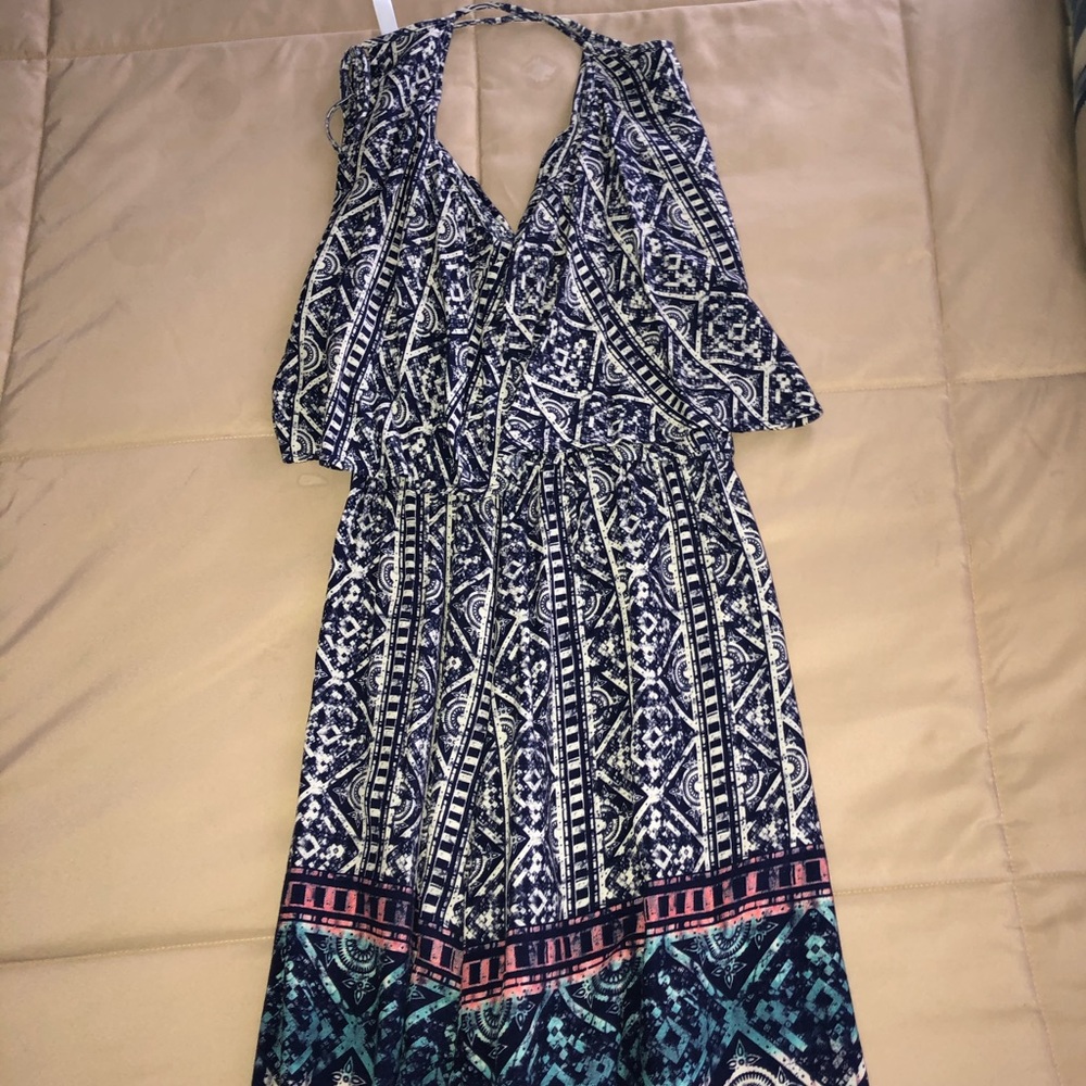 Casual Everyday Dress - Picture 2 of 7